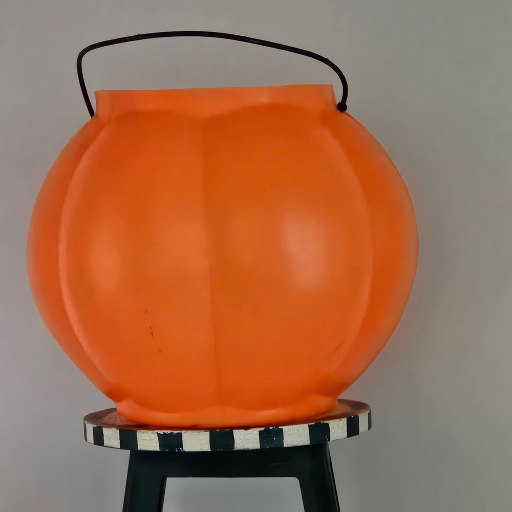 Rare Vintage Jack-O-Lantern Pumpkin Candy Bucket - Picture 3 of 6